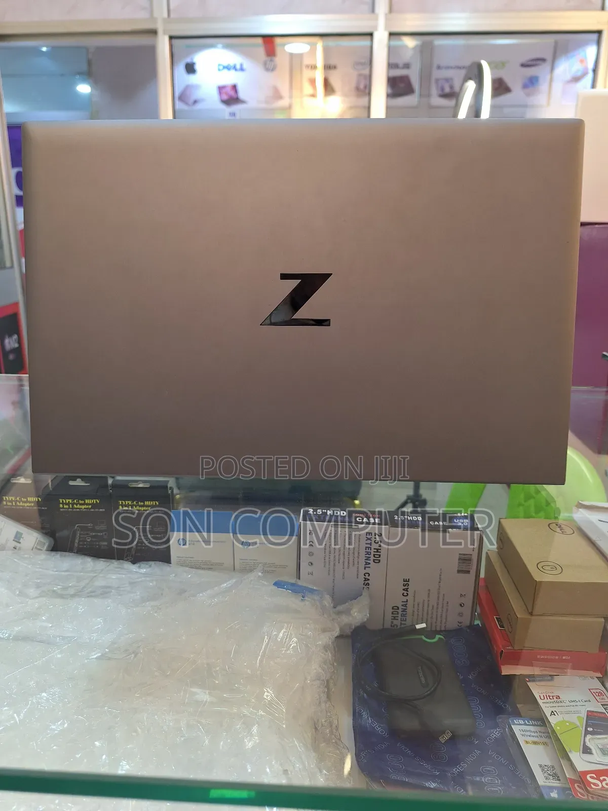 New Laptop HP ZBook Firefly G8 16GB Intel Core i7 SSD 512GB