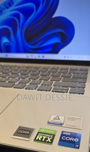 Photo - New Laptop Dell 16GB Intel Core i7 SSD 512GB