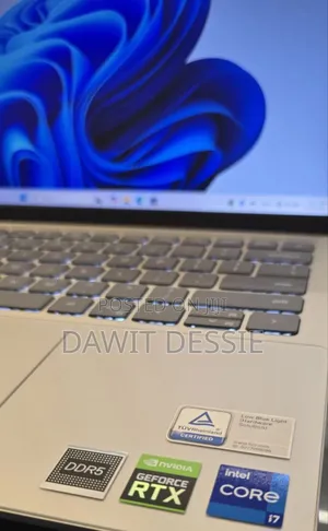 New Laptop Dell 16GB Intel Core i7 SSD 512GB