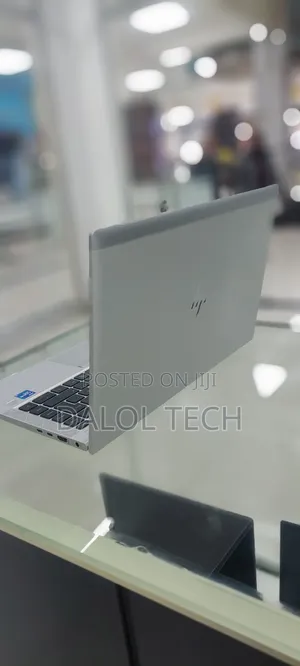 Photo - Laptop HP EliteBook 840 16GB Intel Core I5 SSD 512GB