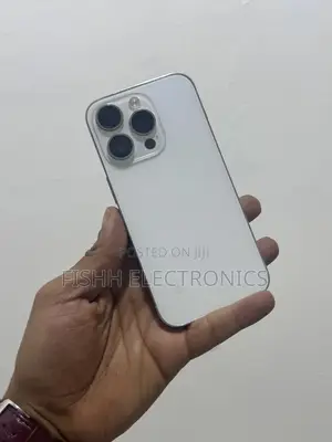 Photo - Apple iPhone 14 Pro 128 GB Silver
