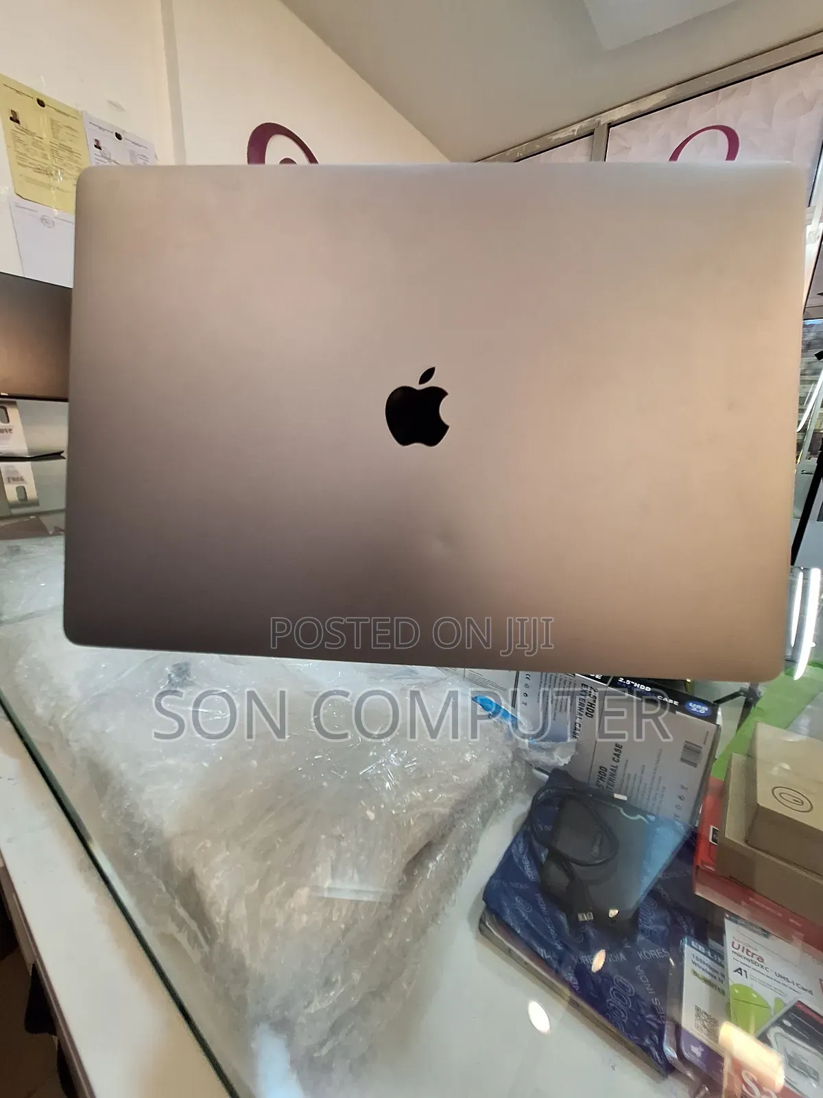 New Laptop Apple MacBook Pro 2019 16GB Intel Core I9 SSD 1T