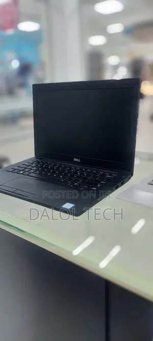 New Laptop Dell Latitude 5310 8GB Intel Core I5 SSD 512GB