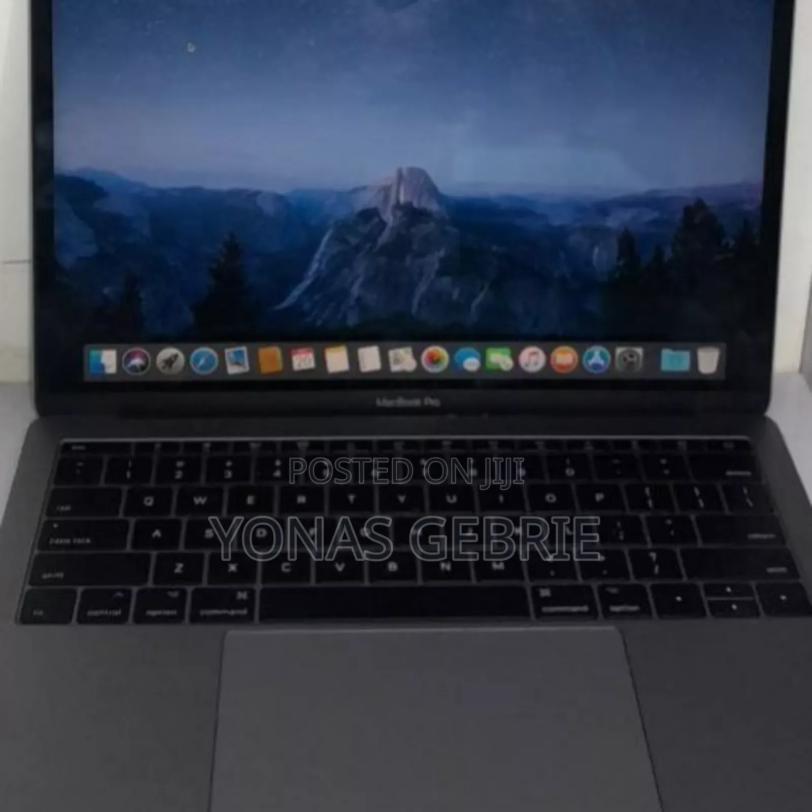 New Laptop Apple MacBook Pro 2017 8GB Intel Core I5 SSD 128GB