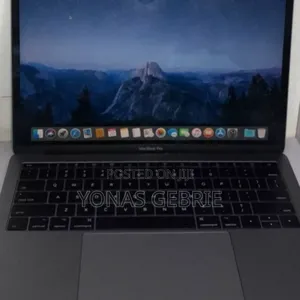 New Laptop Apple MacBook Pro 2017 8GB Intel Core I5 SSD 128GB