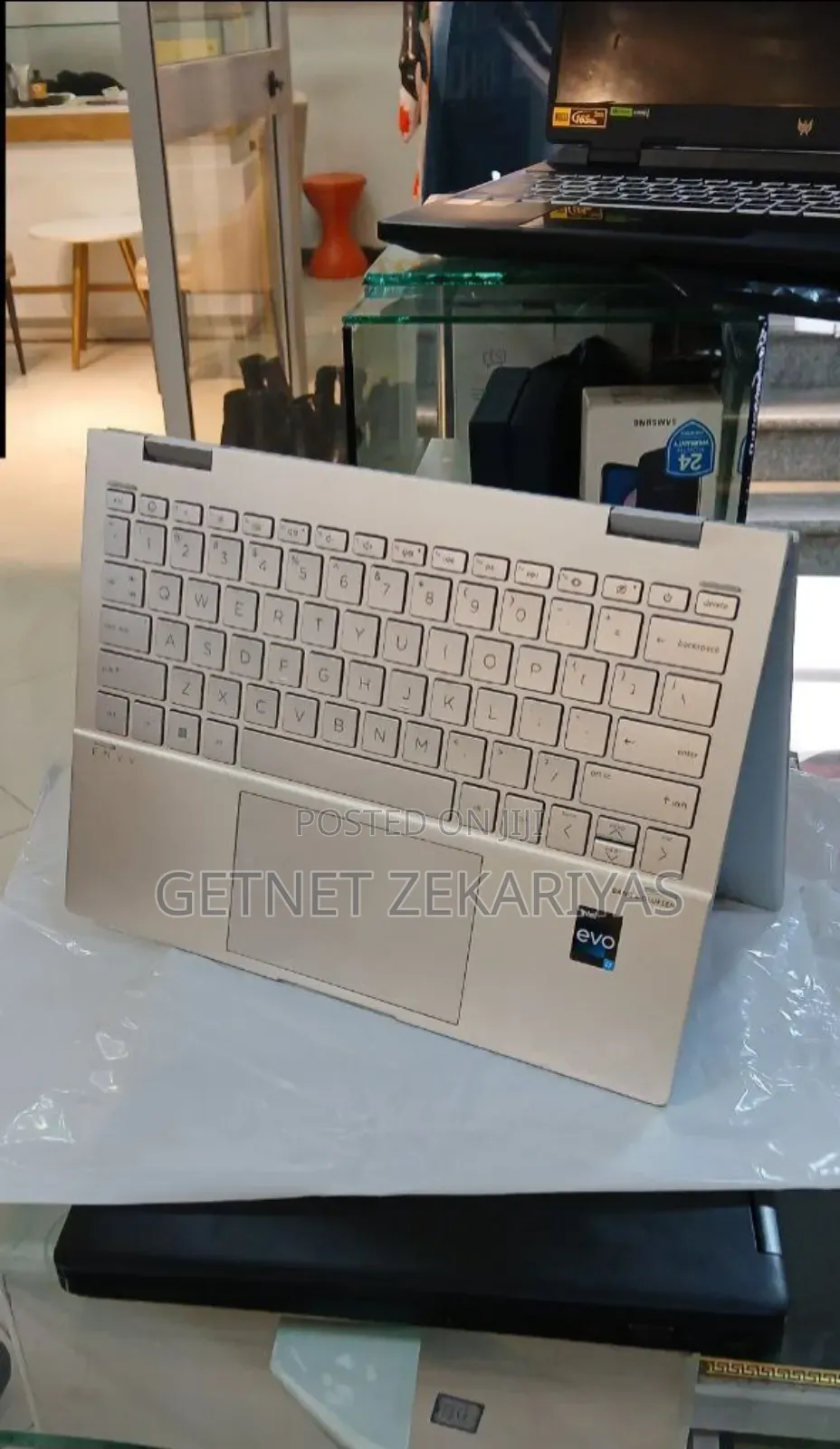 New Laptop HP Envy X360 8GB Intel Core I7 SSD 512GB