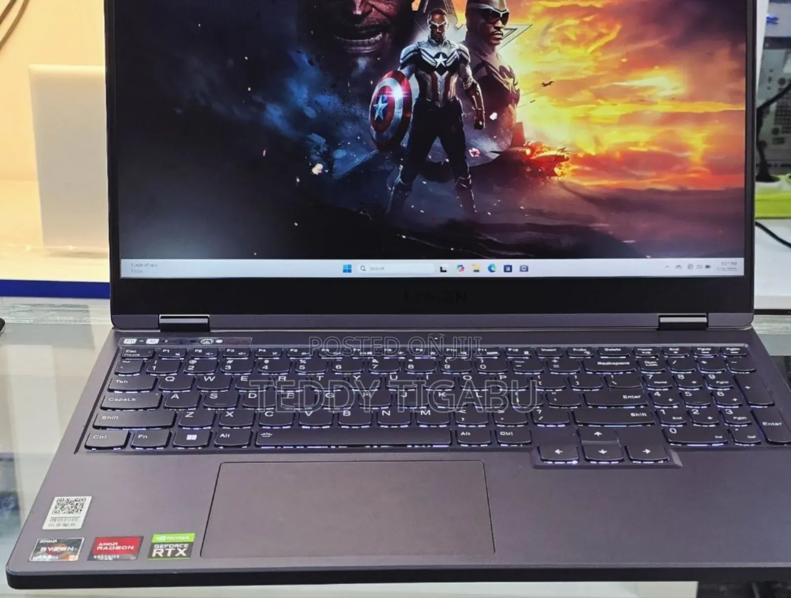 New Laptop Lenovo 16GB AMD Ryzen 7 SSD 512GB