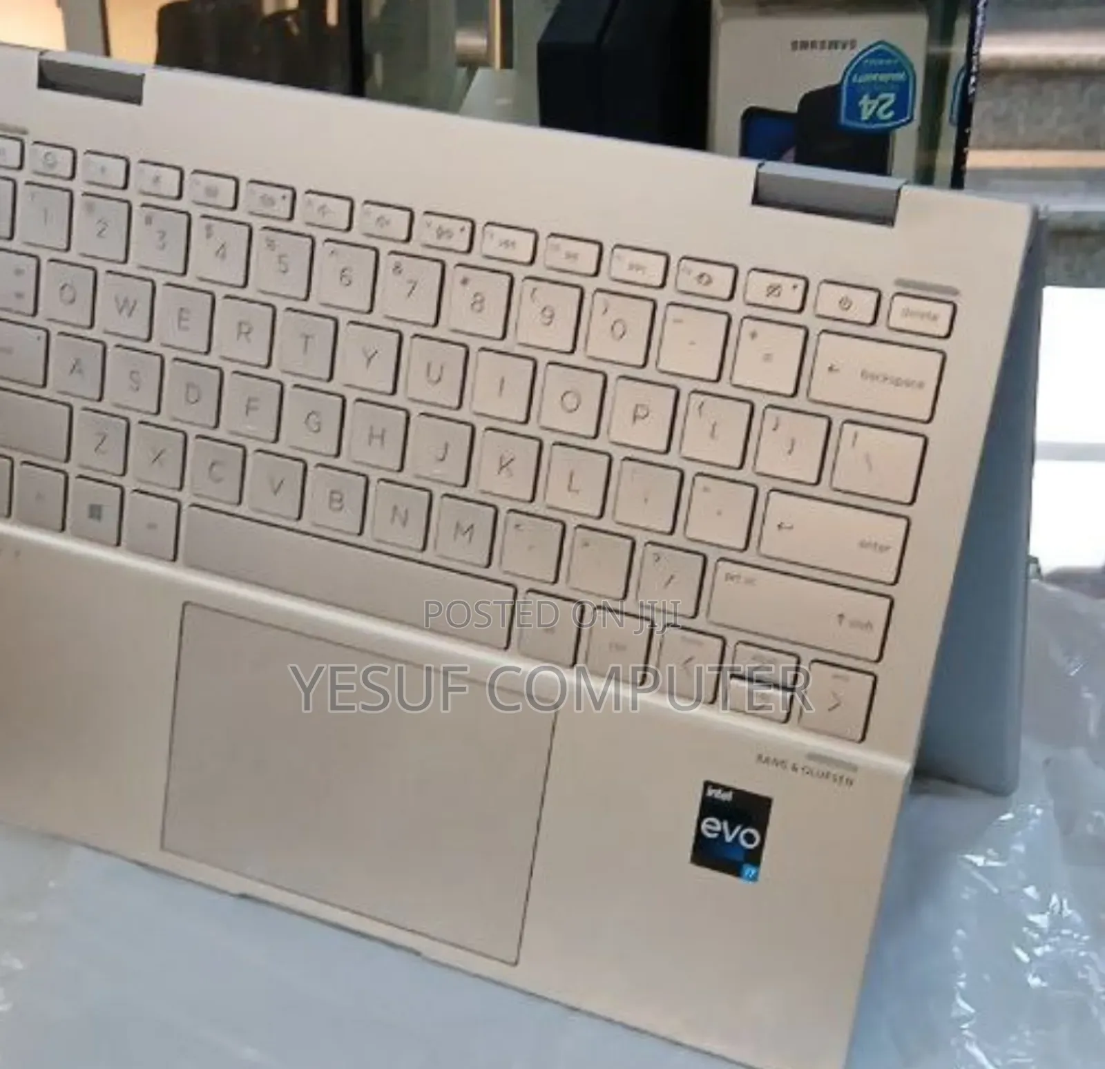 New Laptop HP Envy X360 8GB Intel Core I7 SSD 512GB