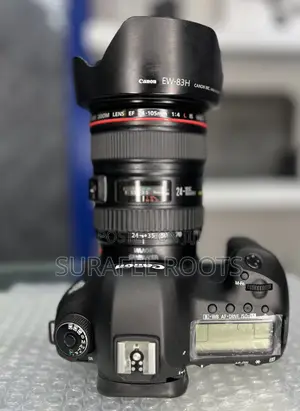 Canon Camera Mark 3. 5 D With 24-105 Mm
