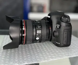 Photo - Canon Camera Mark 3. 5 D With 24-105 Mm