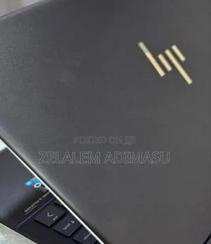 New Laptop HP Spectra 13 16GB Intel Core I7 SSD 1T