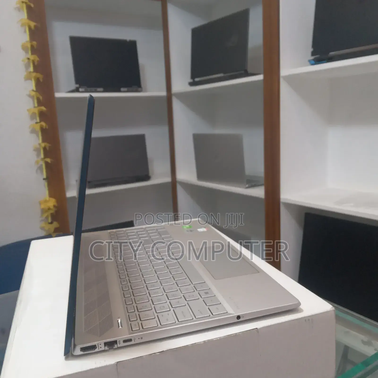 New Laptop HP Pavilion 15 16GB Intel Core I5 SSD 512GB