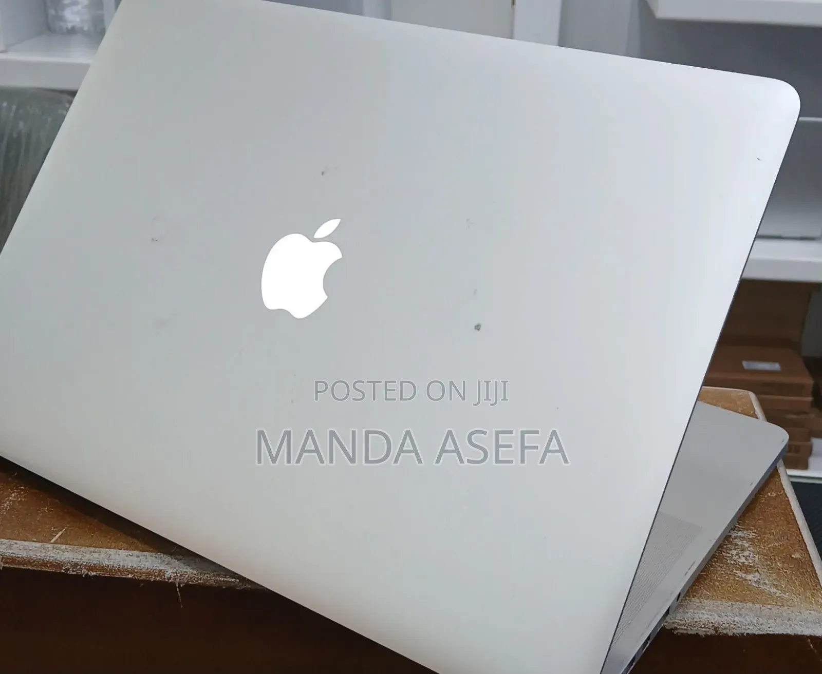 New Laptop Apple MacBook Pro 2015 16GB Intel Core i7 SSD 256GB