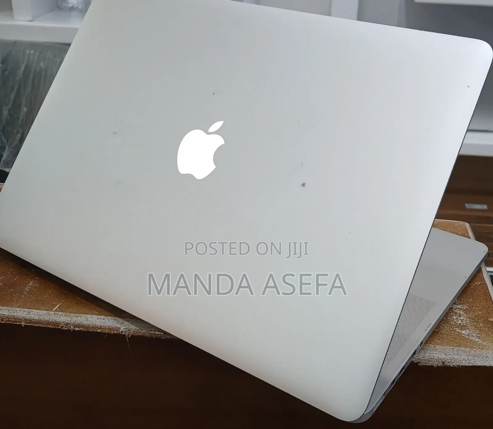 New Laptop Apple MacBook Pro 2015 16GB Intel Core i7 SSD 256GB