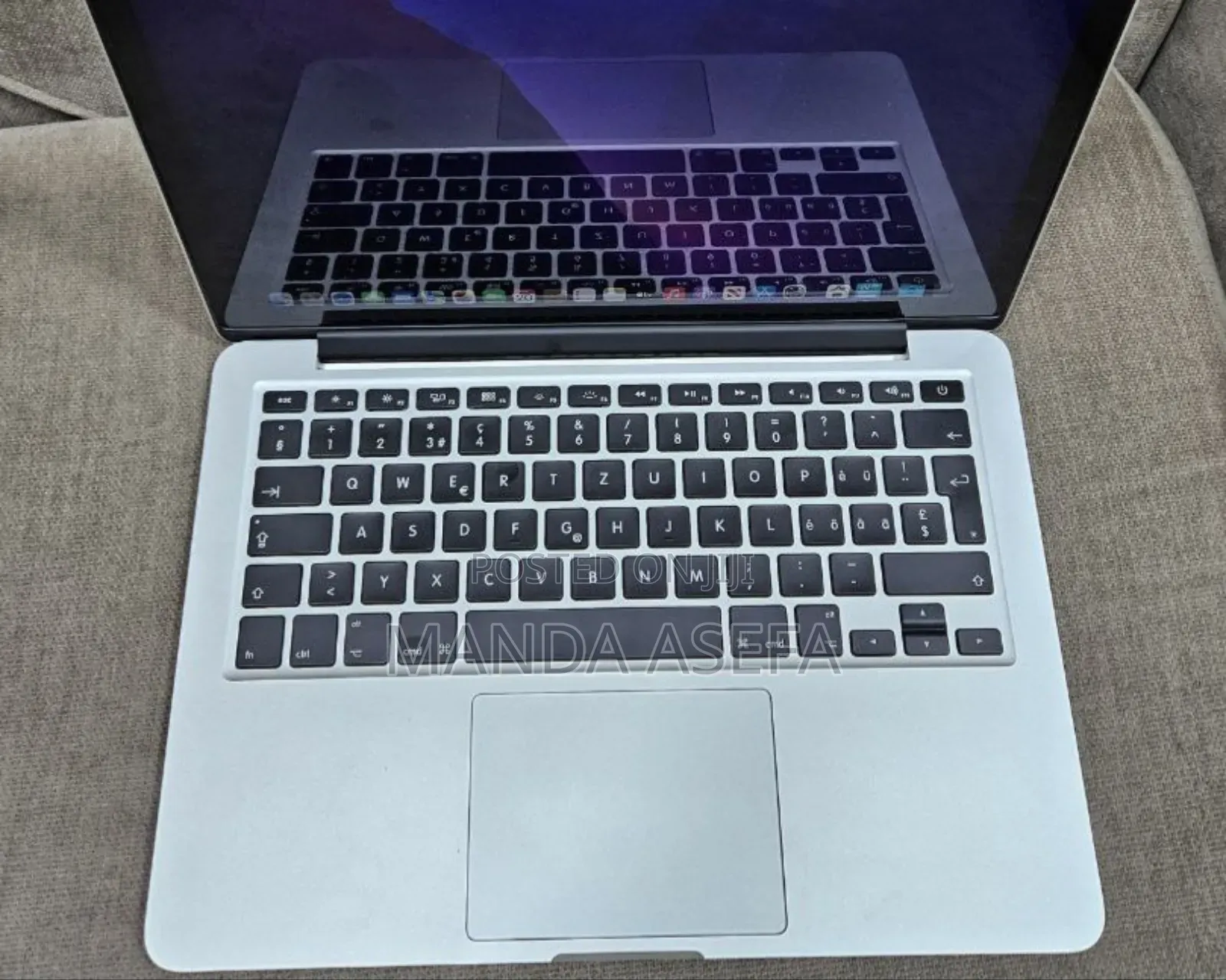 New Laptop Apple MacBook Pro 2015 8GB Intel Core i5 SSD 128GB