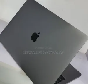 Photo - New Laptop Apple MacBook Pro 2017 8GB Intel Core I5 SSD 128GB