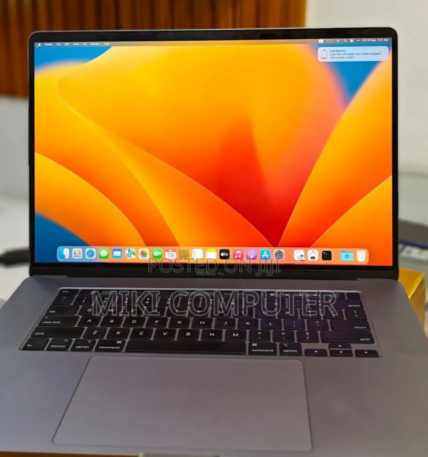 New Laptop Apple MacBook Pro 2019 16GB Intel Core I7 SSD 512GB