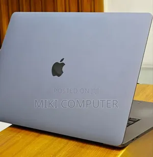 New Laptop Apple MacBook Pro 2019 16GB Intel Core I7 SSD 512GB