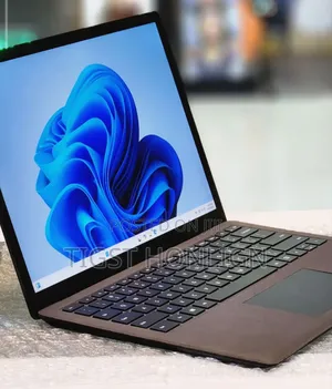 New Laptop Microsoft Surface 16GB Intel Core I7 SSD 512GB