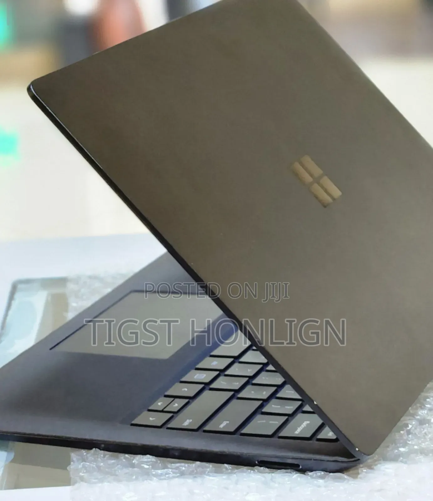 New Laptop Microsoft Surface 16GB Intel Core I7 SSD 512GB