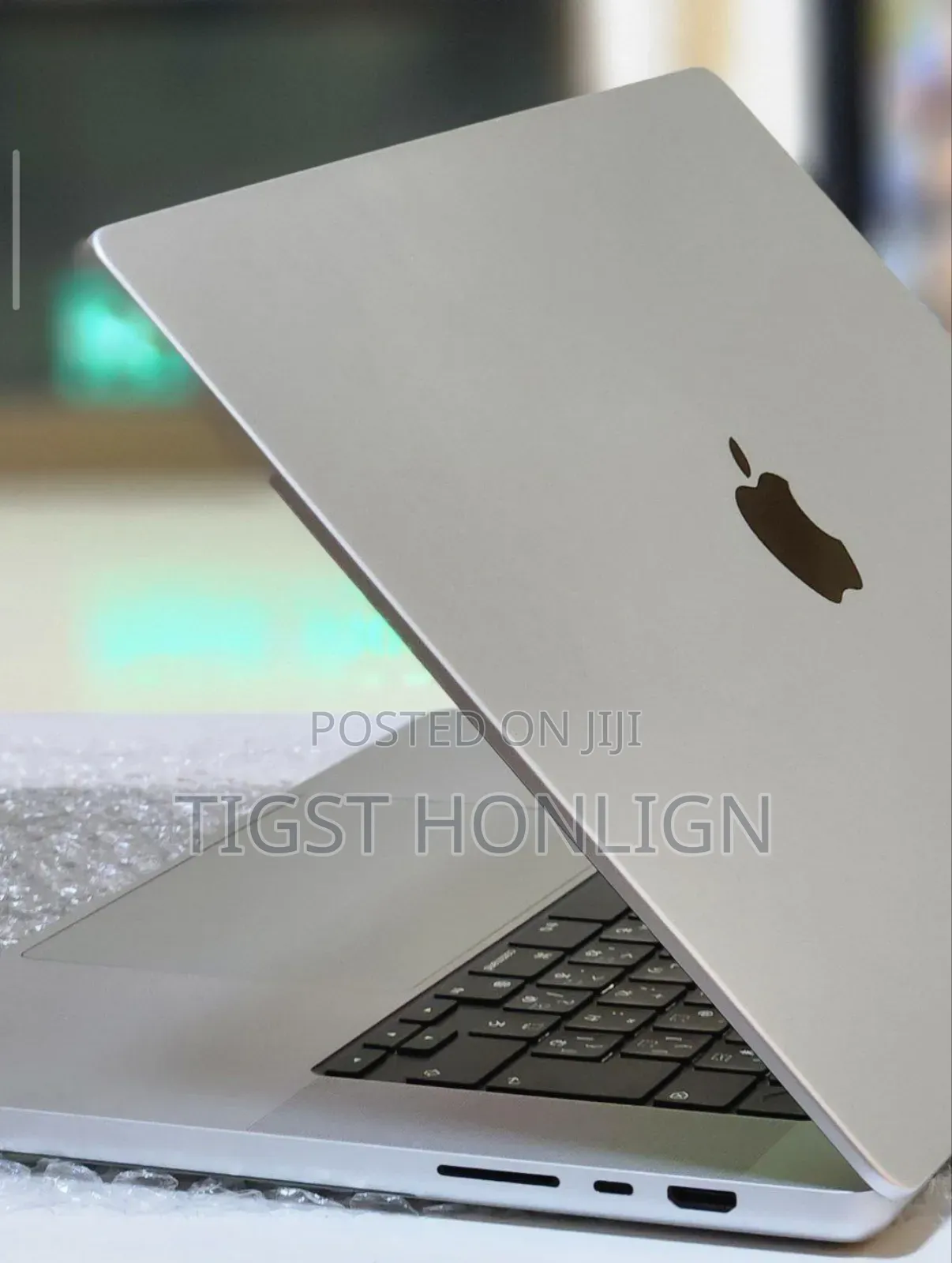 New Laptop Apple MacBook Pro M1 32GB Apple M1 Pro SSD 512GB