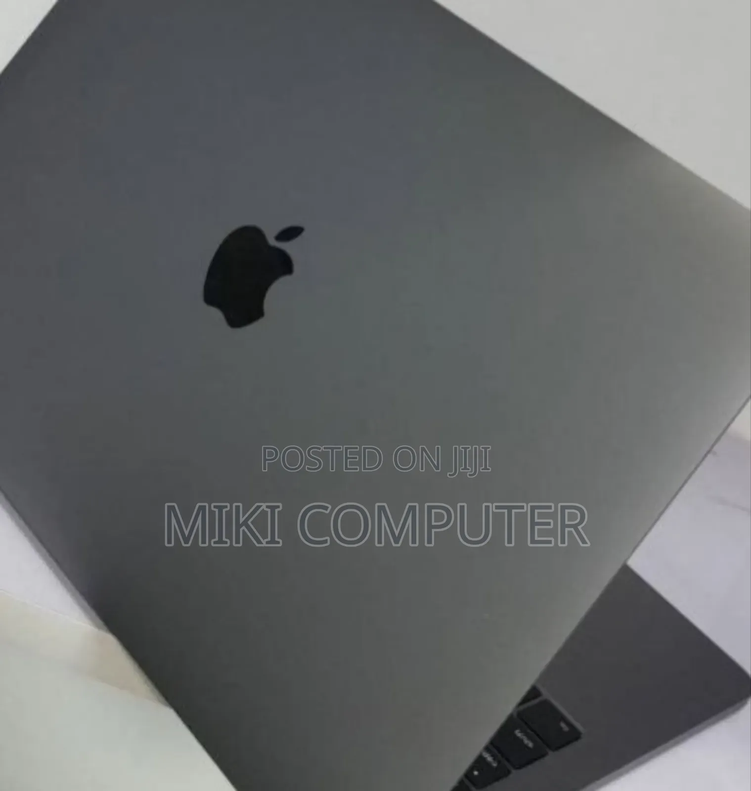 New Laptop Apple MacBook Pro 2017 8GB Intel Core I5 SSD 128GB