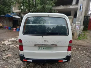 Toyota HiAce 2011 White