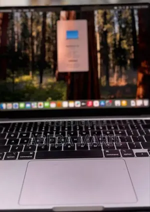 New Laptop Apple MacBook Air 2023 M2 8GB Apple M2 SSD 256GB