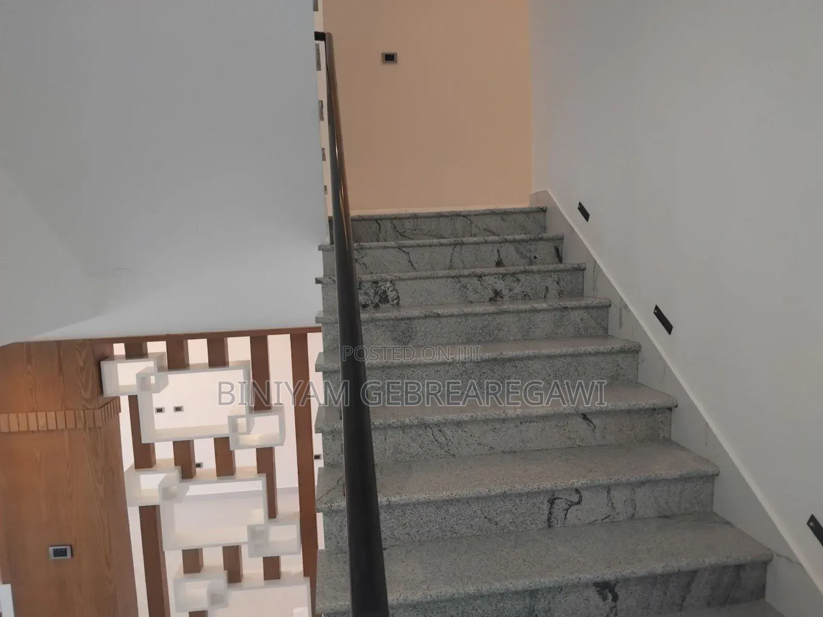 Furnished 5bdrm Apartment in Apartment, Yeka for rent