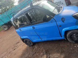 Bajaj Qute 2016 Blue