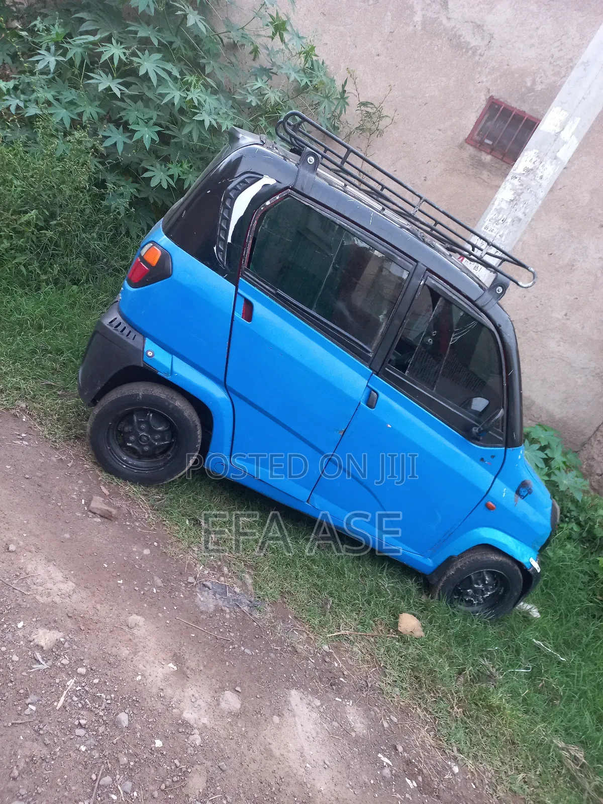Bajaj Qute 2016 Blue