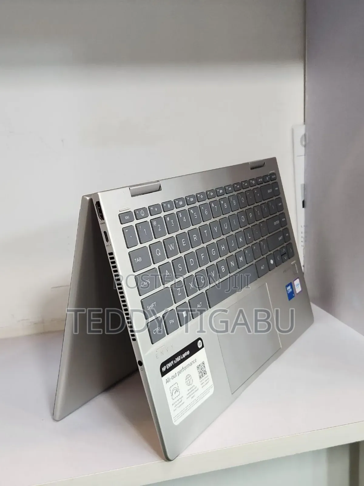 New Laptop HP Envy X360 8GB Intel Core I5 SSD 512GB