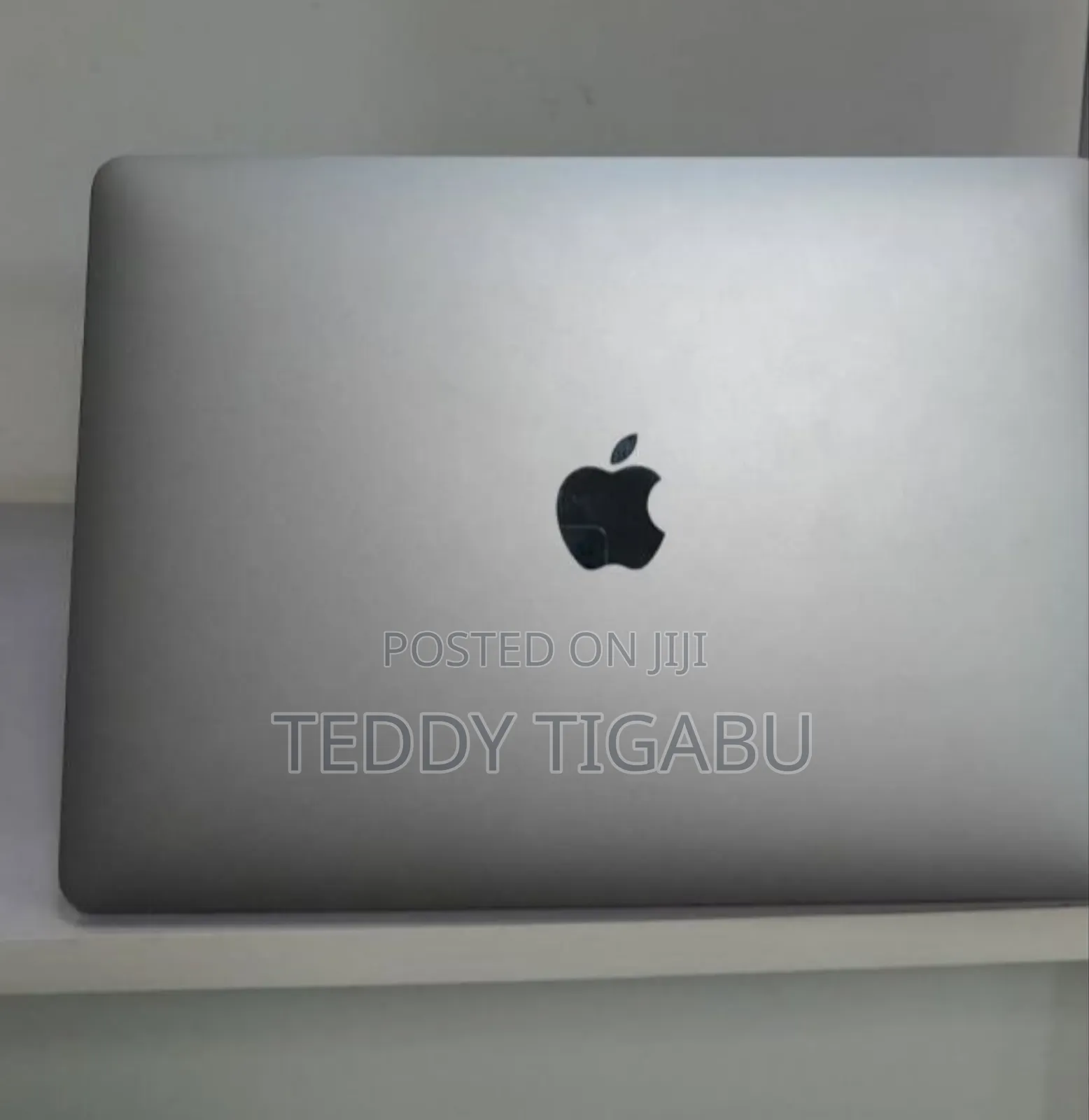 New Laptop Apple MacBook Pro 2017 8GB Intel Core I5 SSD 128GB