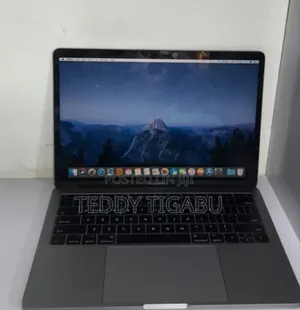 New Laptop Apple MacBook Pro 2017 8GB Intel Core I5 SSD 128GB
