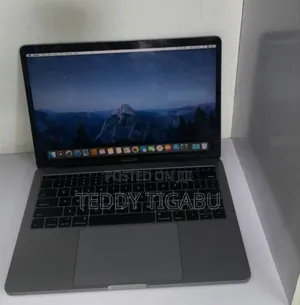 New Laptop Apple MacBook Pro 2017 8GB Intel Core I5 SSD 128GB