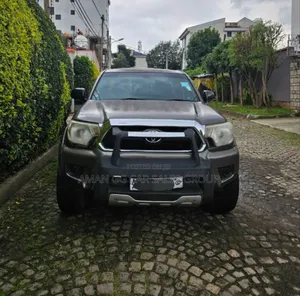 Toyota Tacoma 2012 Gray