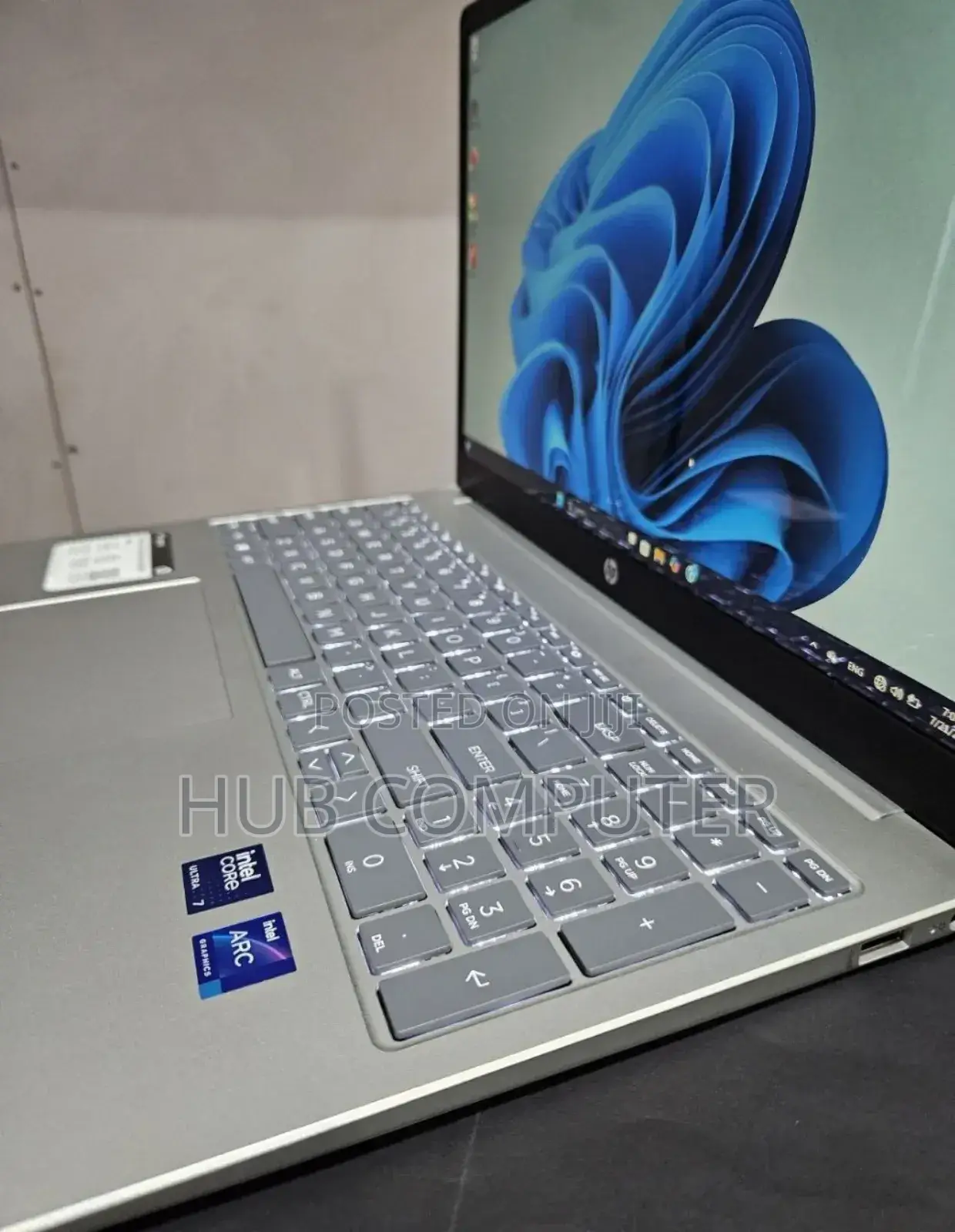 New Laptop HP Envy 13 16GB Intel Core Ultra 7 SSD 512GB