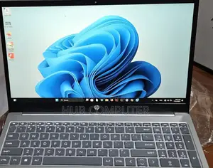 New Laptop HP Envy 13 16GB Intel Core Ultra 7 SSD 512GB