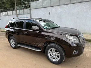 Toyota Land Cruiser Prado 3.0 TD 2012 Gray