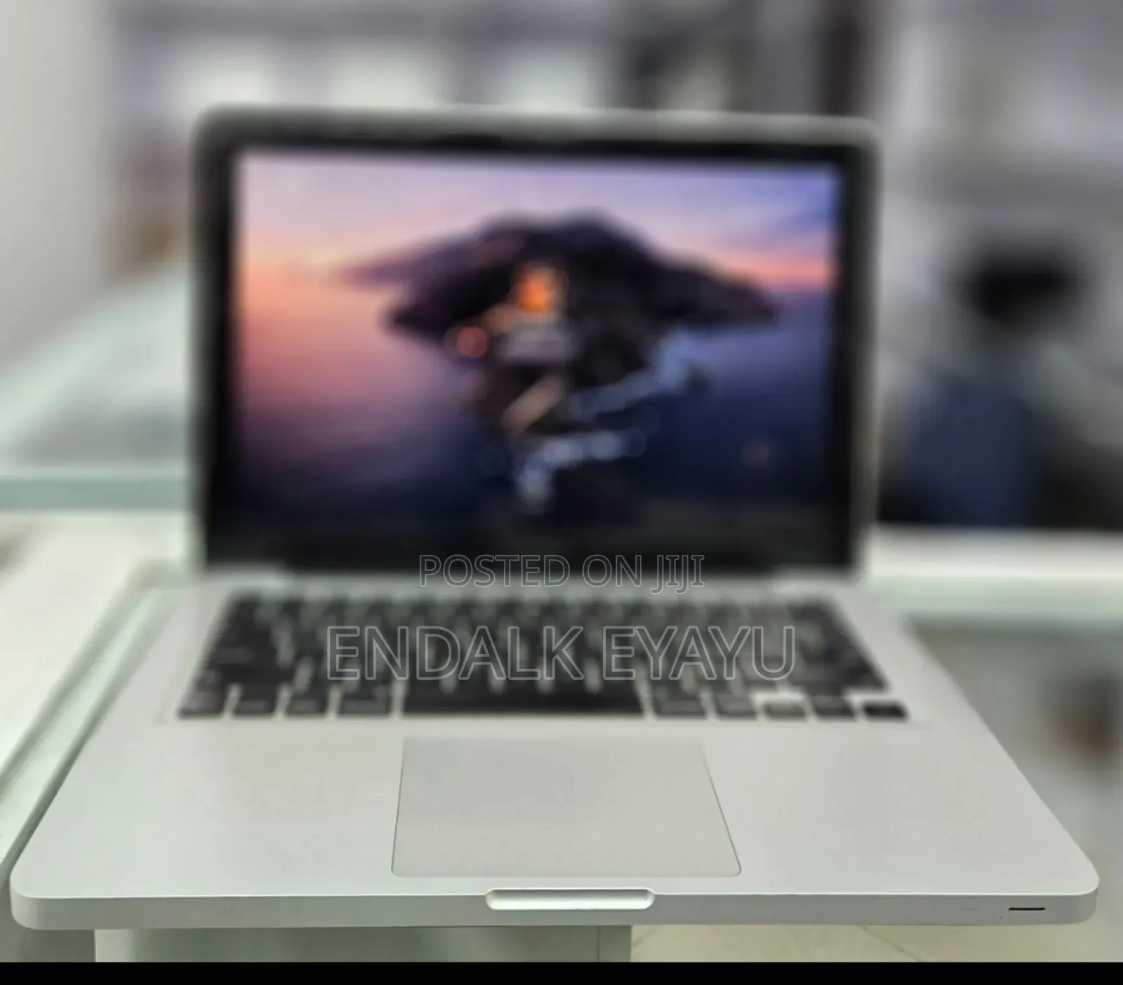 New Laptop Apple MacBook Pro 2012 4GB Intel Core i5 HDD 500GB