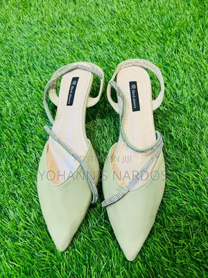 Ssecond Hand Shoes and Bags