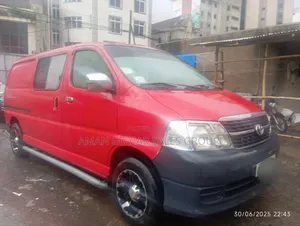 Photo - Toyota HiAce 2010 Red