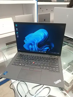 New Laptop Lenovo Thinkpad P14s 16GB Intel Core I7 SSD 512GB