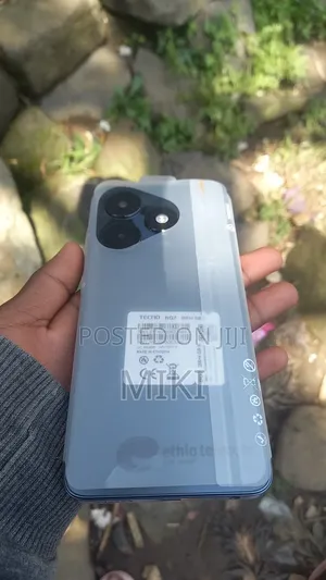 New Tecno Spark 20 256 GB Blue