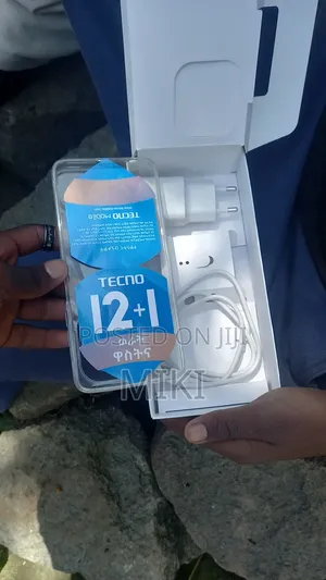 New Tecno Spark 20 256 GB Blue