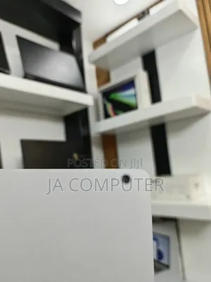 New Laptop Microsoft Surface Book 3 16GB Intel Core I7 SSD 256GB