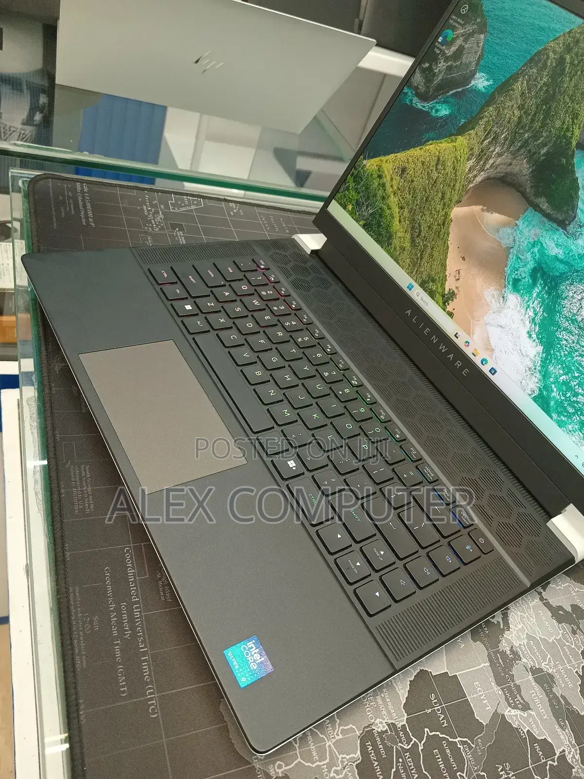 New Laptop Alienware M17x R2 32GB Intel Core Ultra 9 SSD 2T