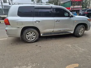 Toyota Land Cruiser 4.5 V8 DLX 2012 Silver