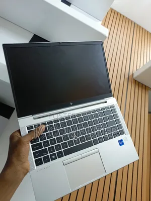 New Laptop HP EliteBook 840 G8 16GB Intel Core I7 SSD 512GB