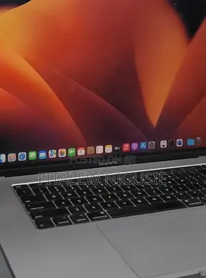 New Laptop Apple MacBook Pro 2019 16GB Intel Core I7 SSD 512GB